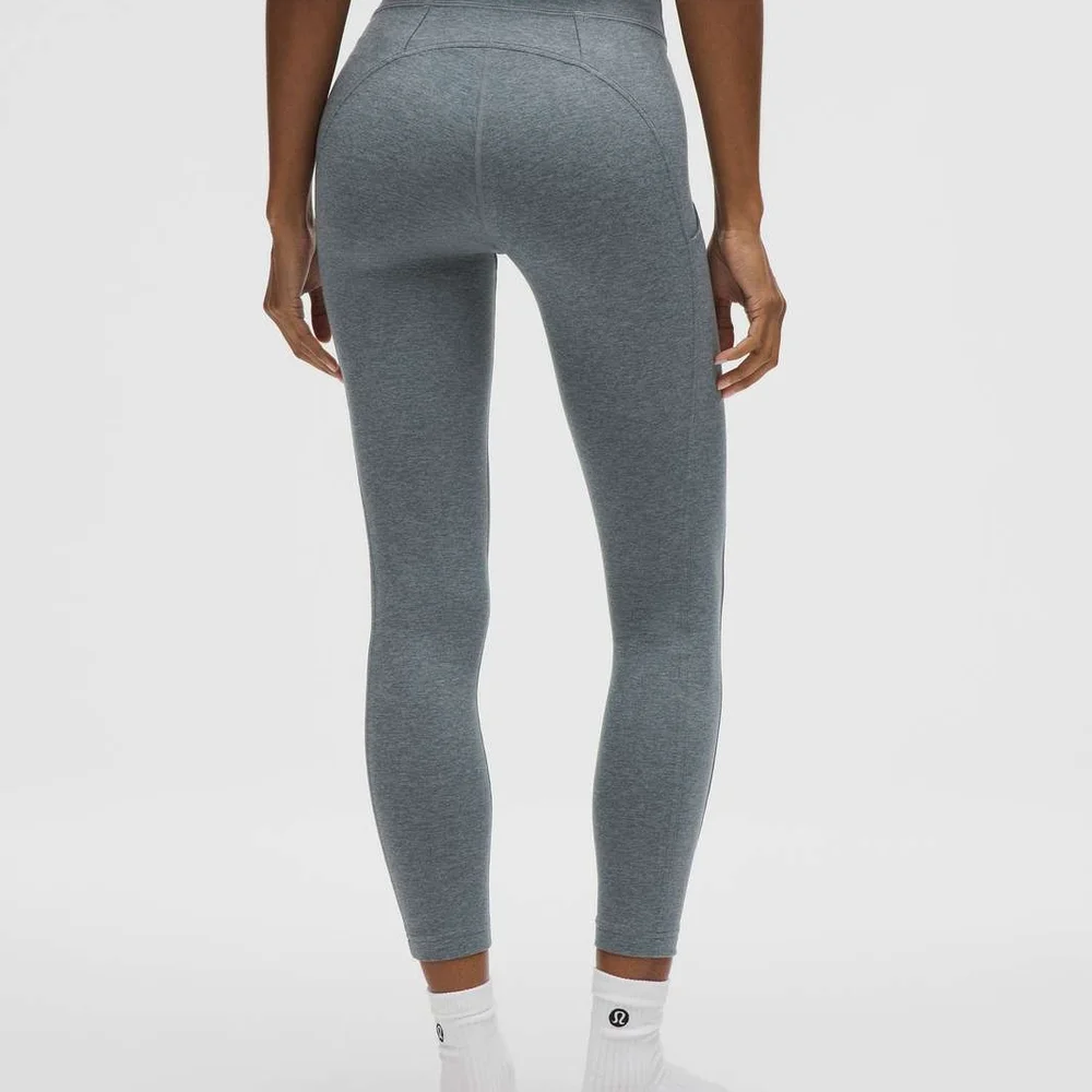 **NWOTS** LULULEMON Softy Suedey Tank Top And Bottom Set. Size 8 - Picture 2 of 14